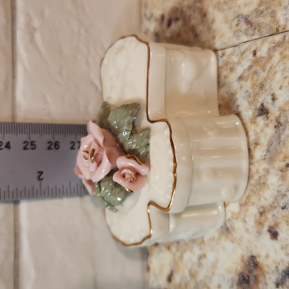 Vintage Trinket Box - Picture 7 of 7